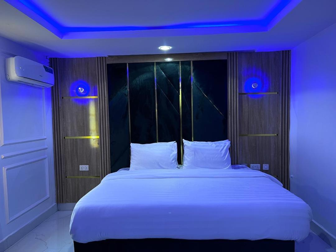 Villa Palazzo Hotel 2 إيكجا المظهر الخارجي الصورة