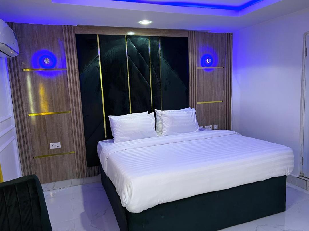 Villa Palazzo Hotel 2 إيكجا المظهر الخارجي الصورة